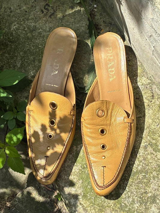 prada kitten heels